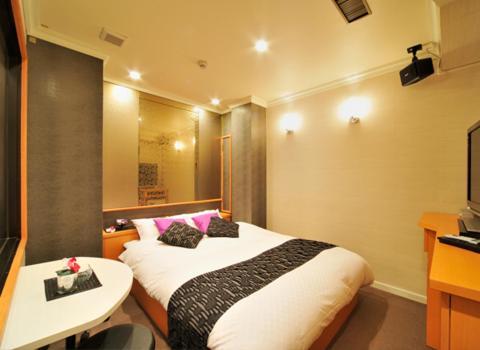 Hotel California Kaminarimon (Adults Only) طوكيو المظهر الخارجي الصورة