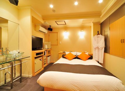 Hotel California Kaminarimon (Adults Only) طوكيو المظهر الخارجي الصورة